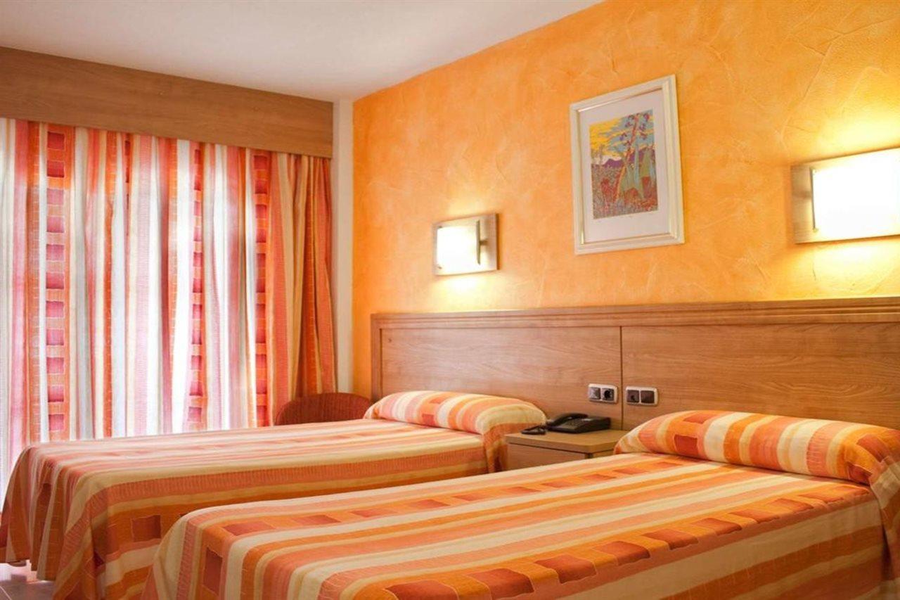 Hotel Servigroup Papa Luna Пеніскола Екстер'єр фото