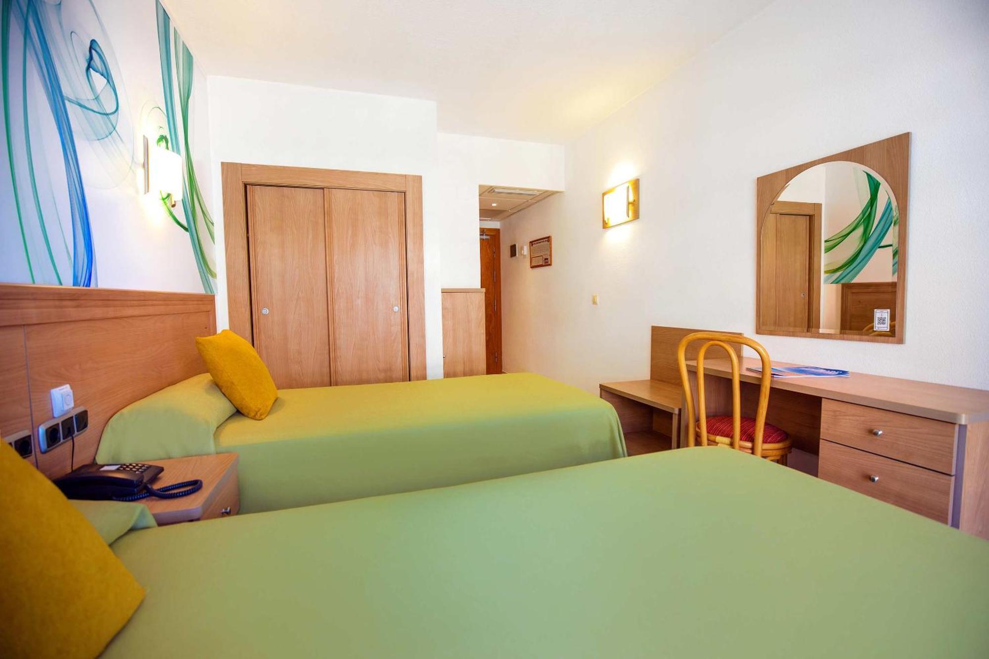 Hotel Servigroup Papa Luna Пеніскола Номер фото